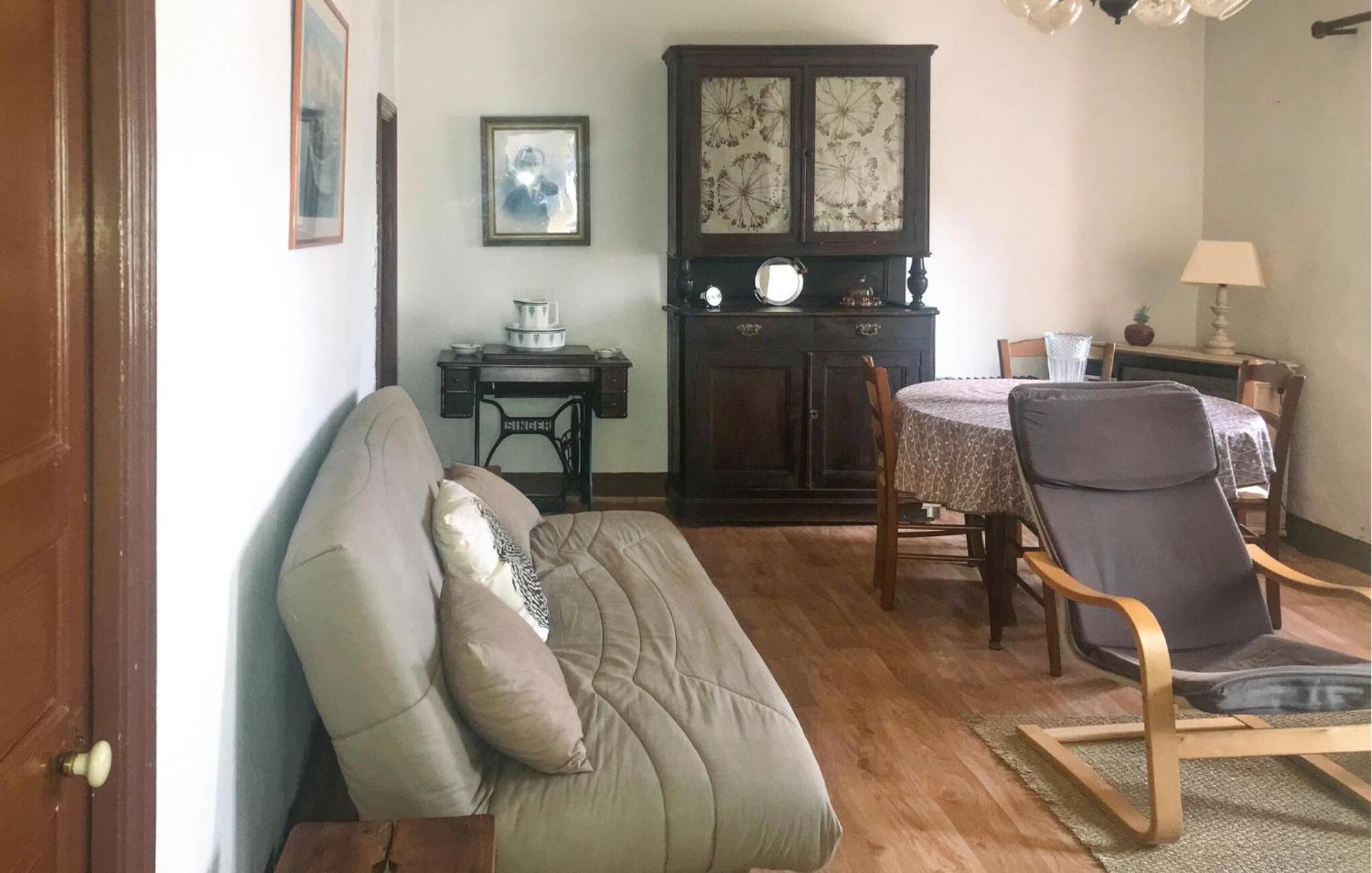 2 Bedroom Beautiful Apartment In Calcatoggio 칼카토지오 외부 사진